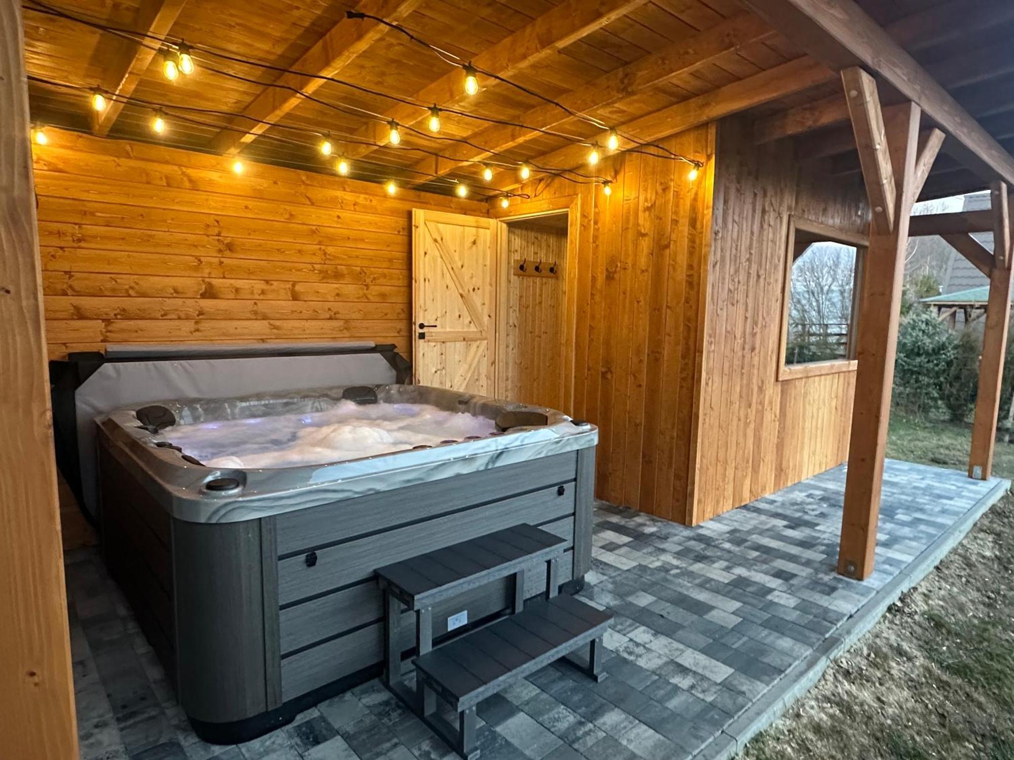 Domek Na Hrobaczej - Jacuzzi&Sauna Międzybrodzie Bialskie Exterior foto